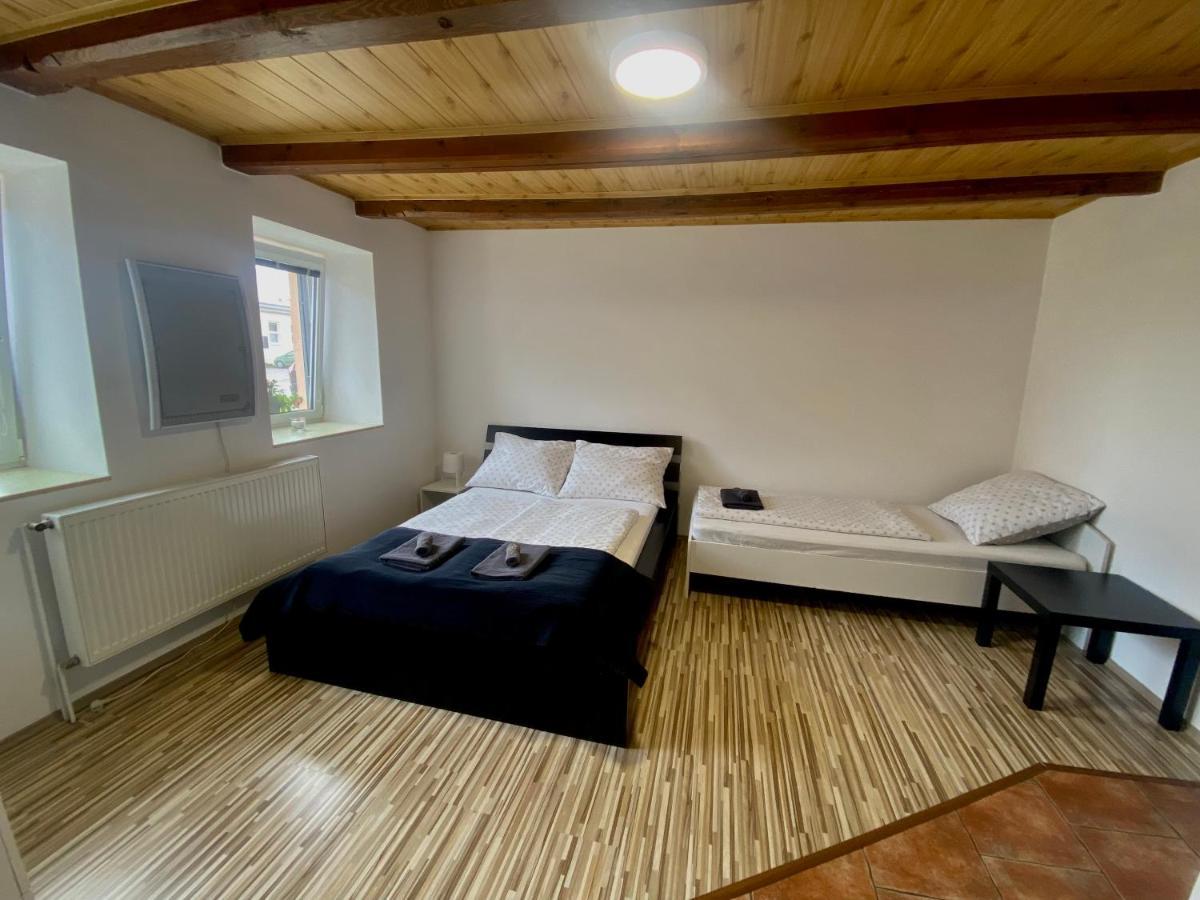 Ubytovani Gm Znojmo Bagian luar foto